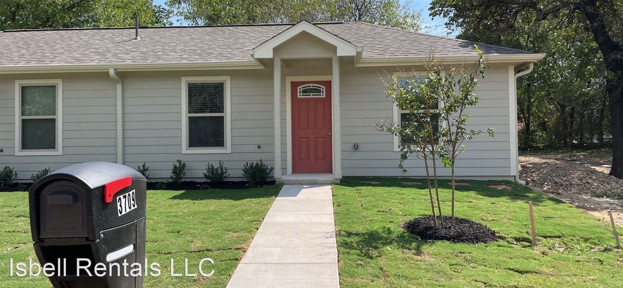 3709/3711 Broken Bow Road - Photo 2 of 16