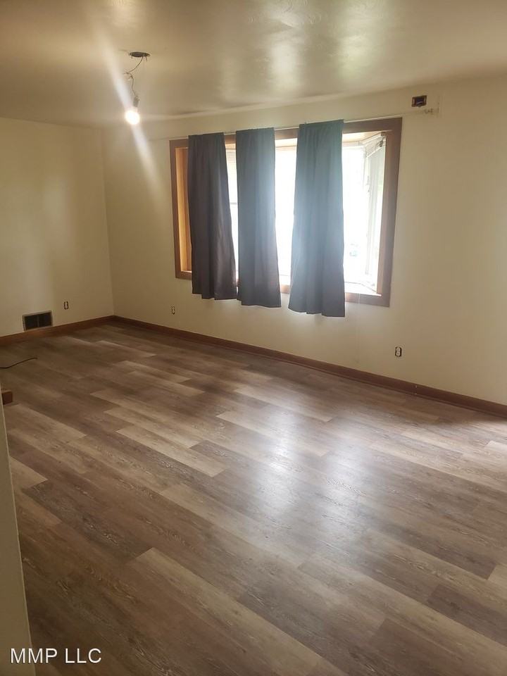 5312 Homestead Rd - Photo 3 of 18