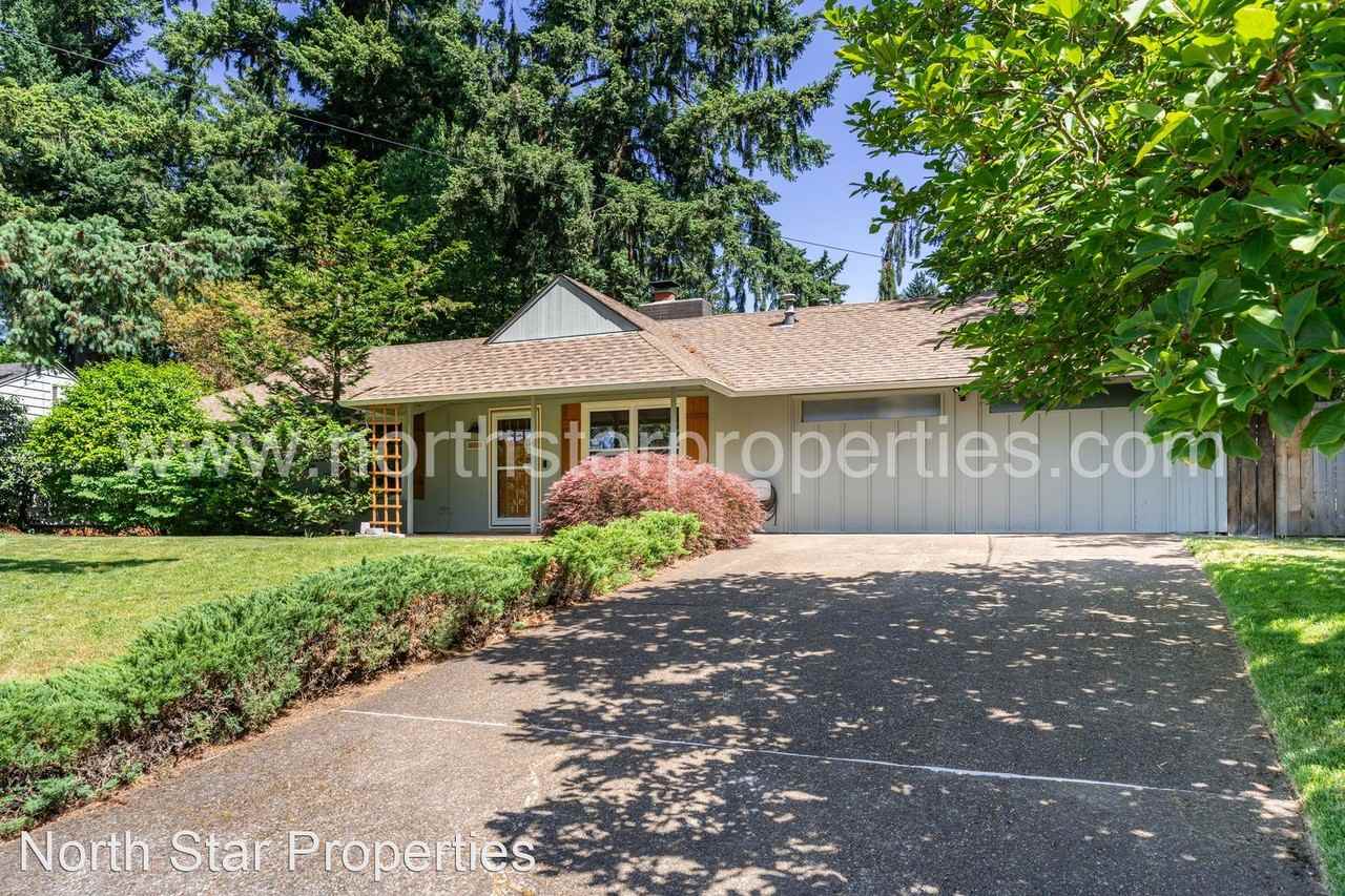 6315 Sw Dawn St - Photo 2 of 40