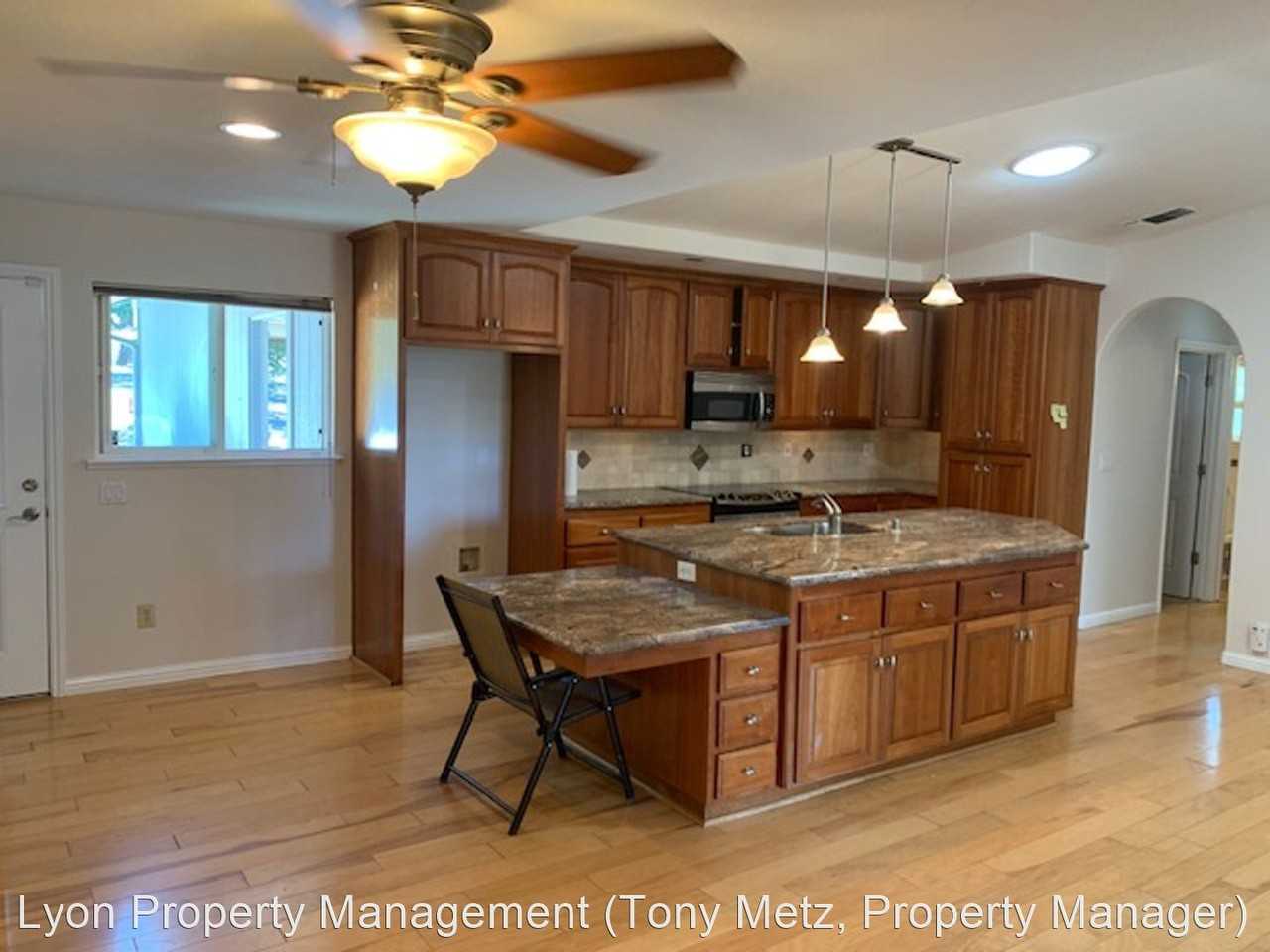 4780 Holly Dr - Photo 2 of 24