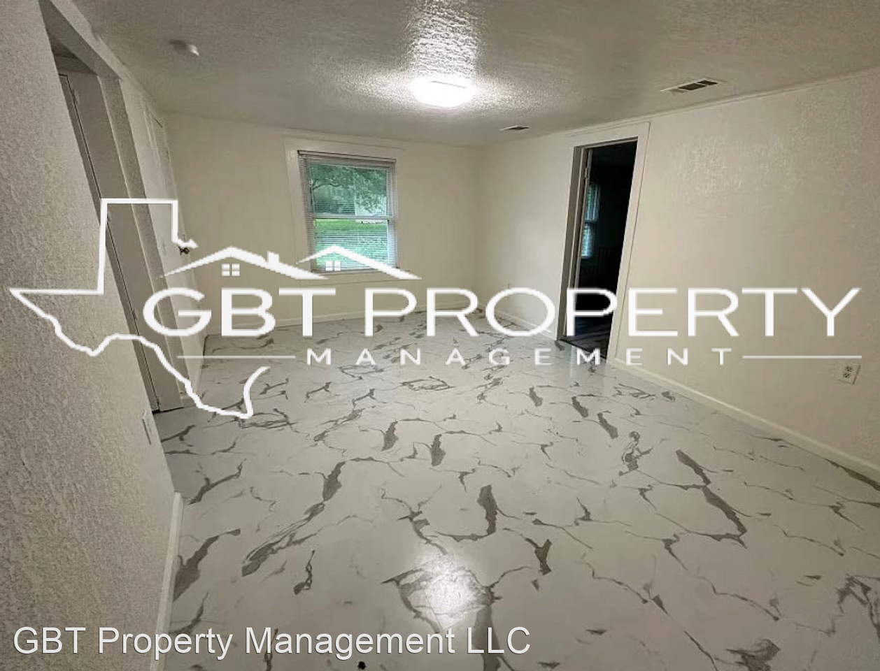 1101 S Reagan St - Photo 3 of 10