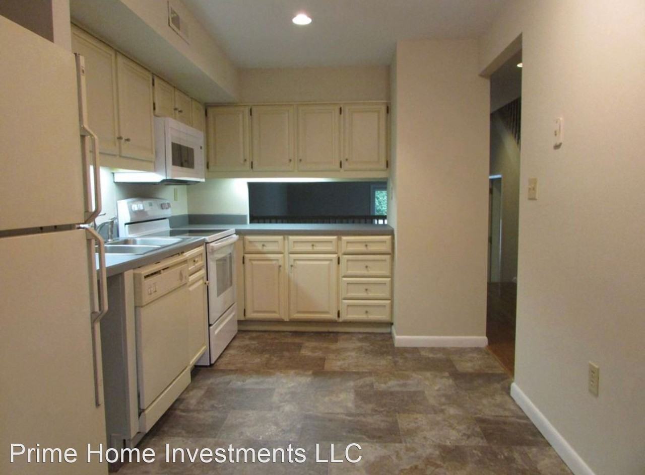 24 Beechtree Ln - Photo 3 of 20