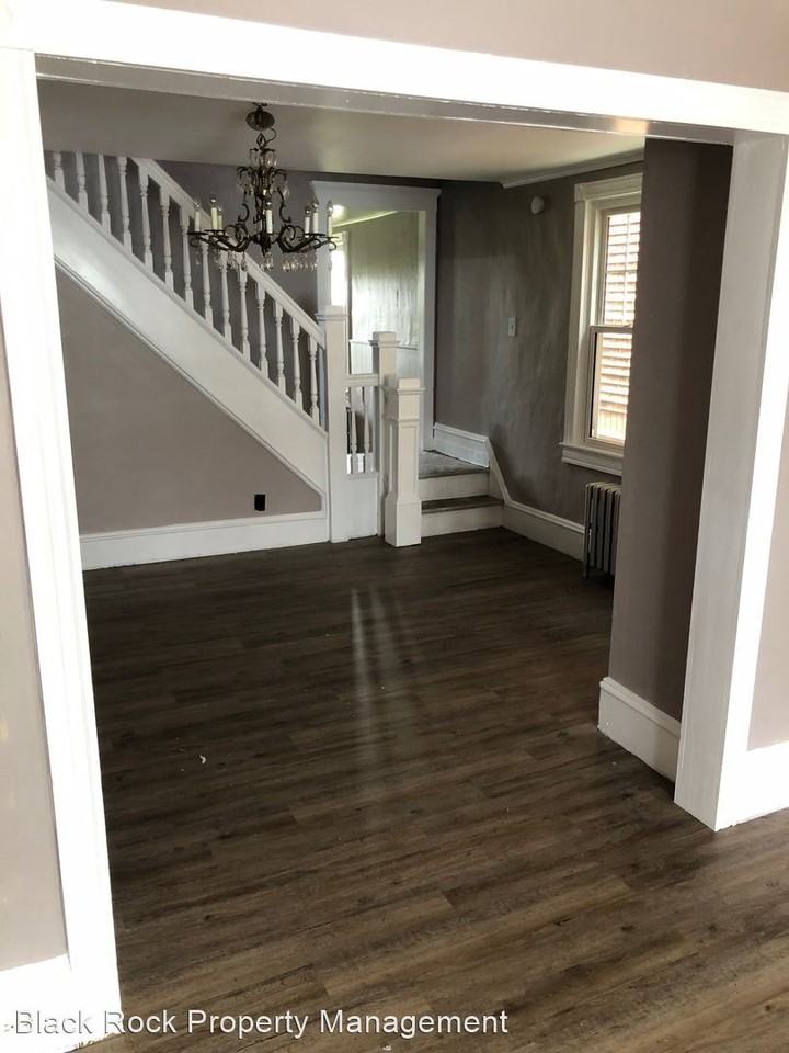 47 E Howard Ave - Photo 2 of 11