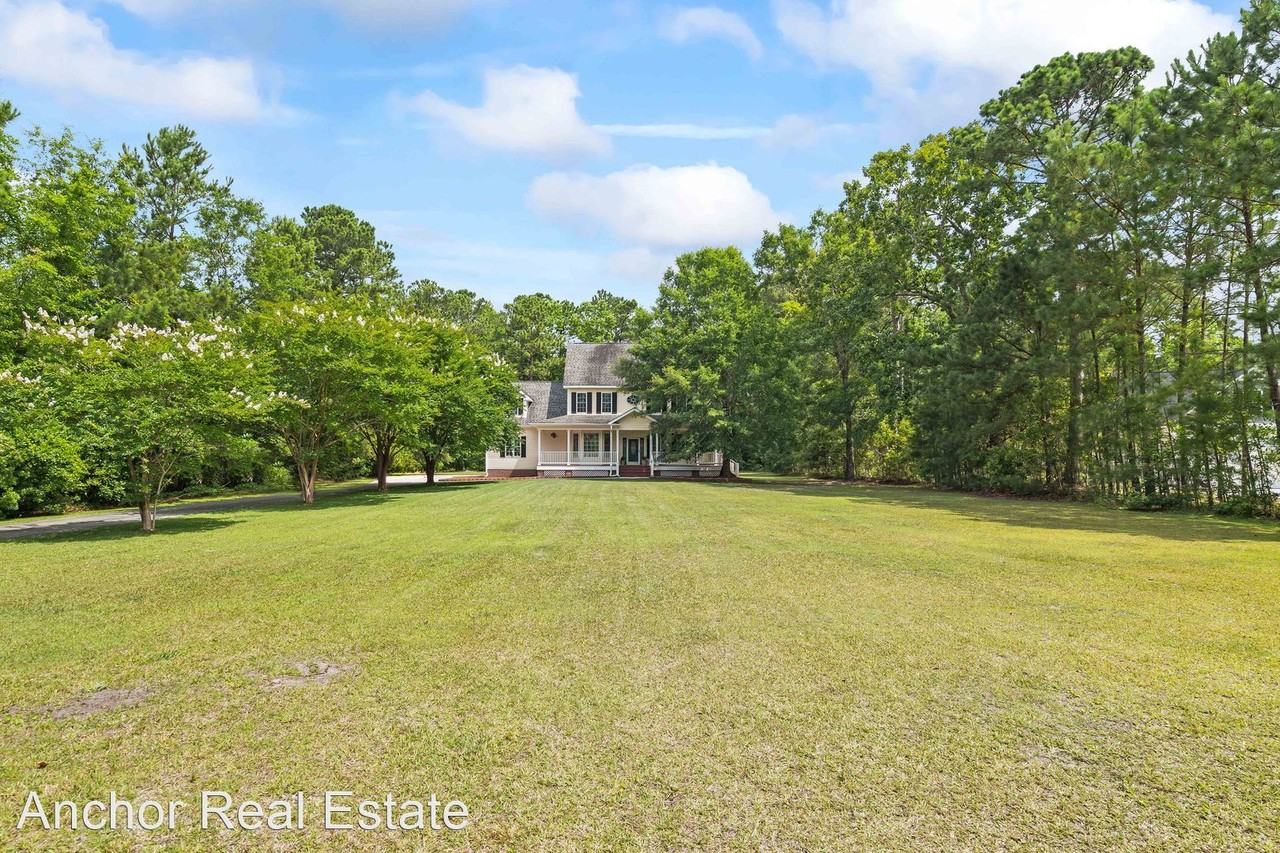 104 Blue Jay Way - Photo 2 of 46