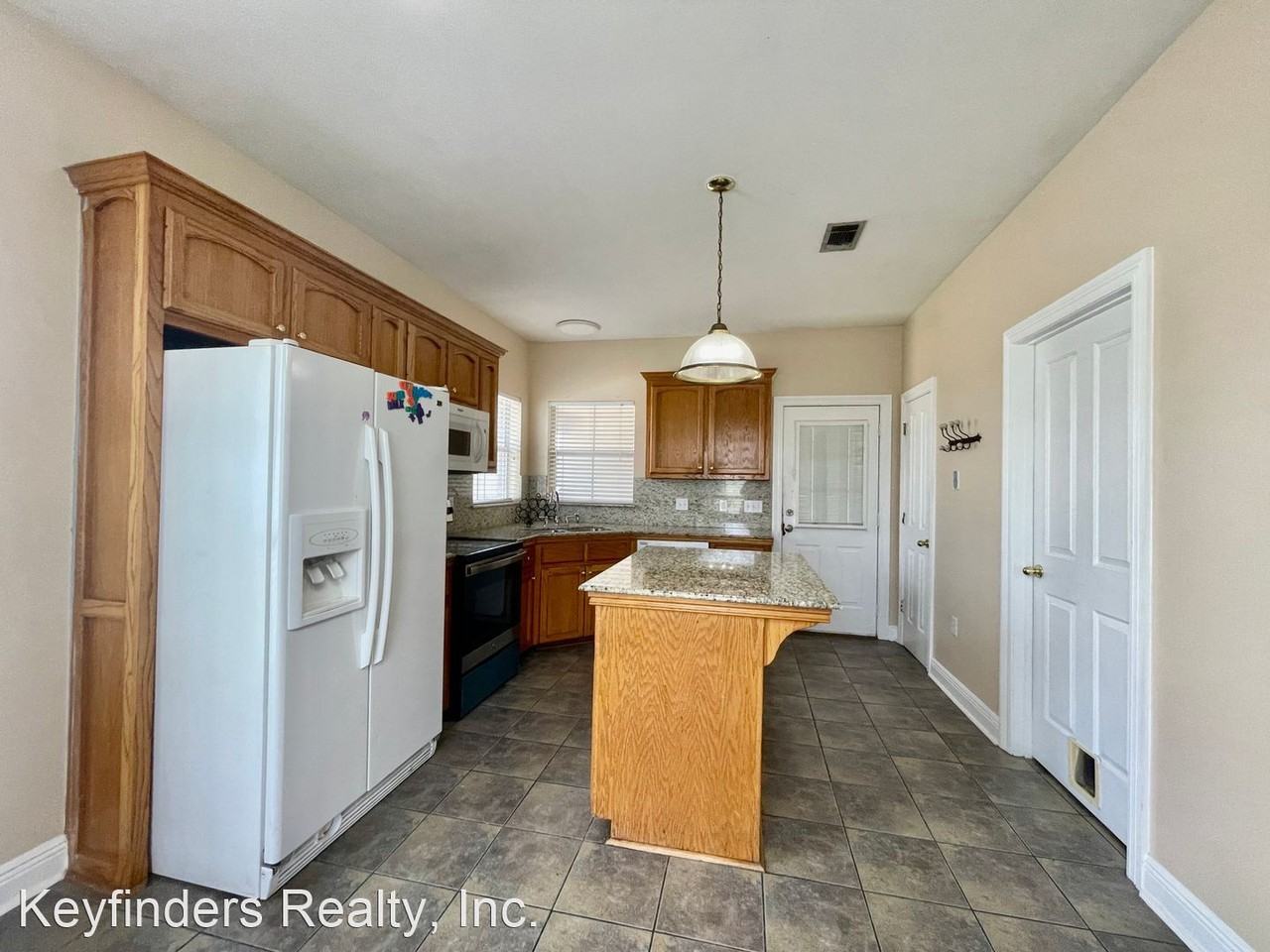 1793 Raven Way Dr - Photo 3 of 14
