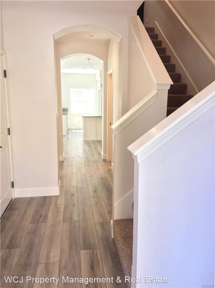1139 Galeria Cir - Photo 2 of 12