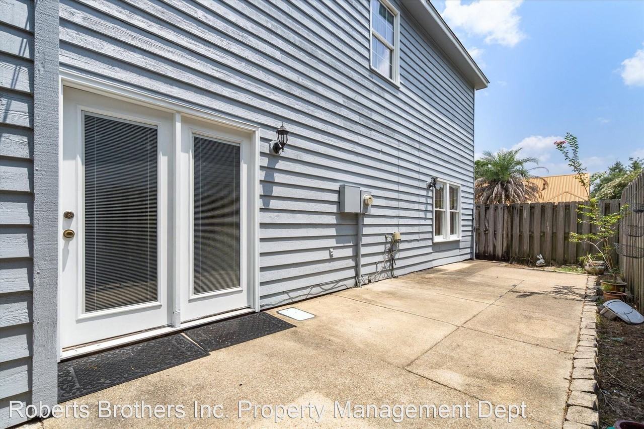6488 Cedar Bend Ct #B - Photo 3 of 20