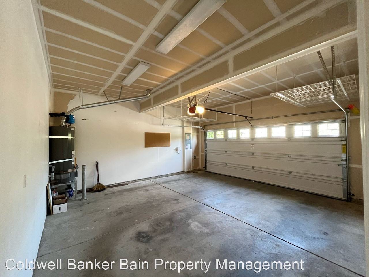 19928 5th Ave W - Photo 3 of 43