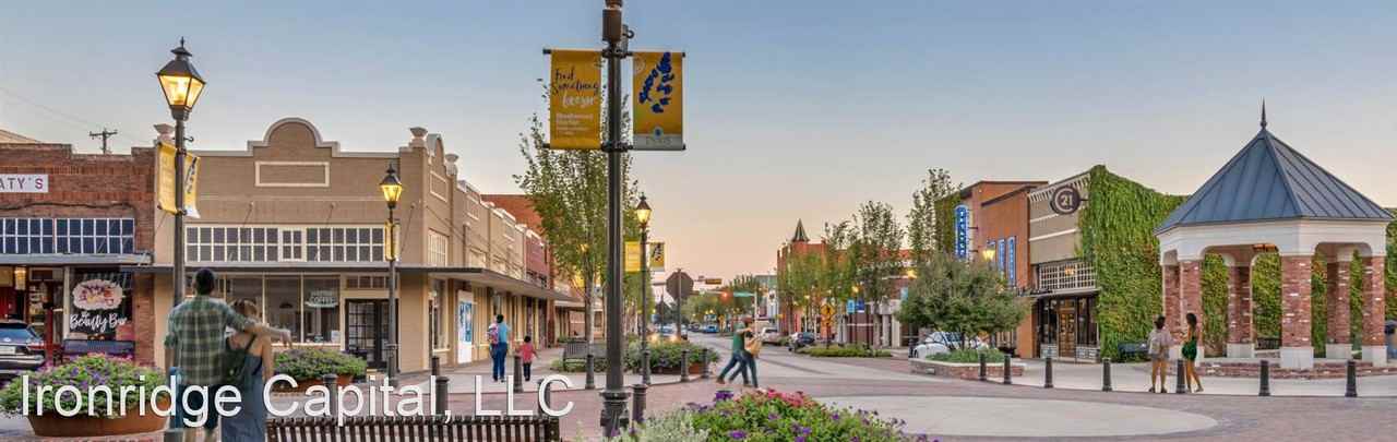 Ennis Place Apts - Photo 2 of 3