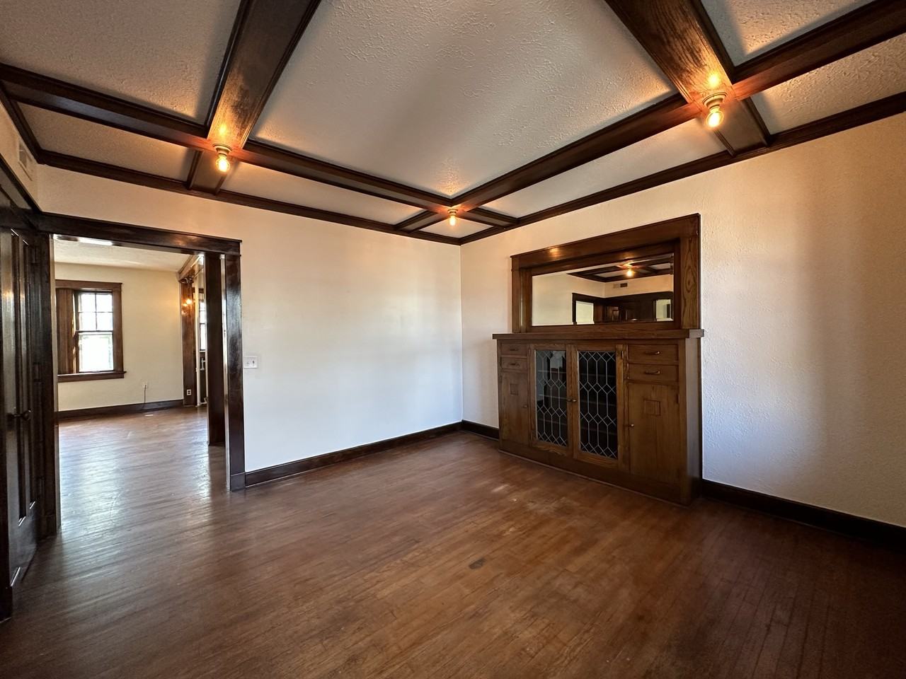 710 Perry St - Photo 2 of 19