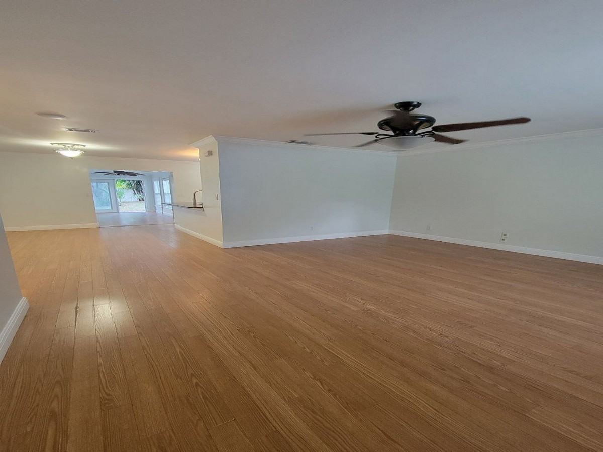 7109 S Shamrock Rd - Photo 2 of 24