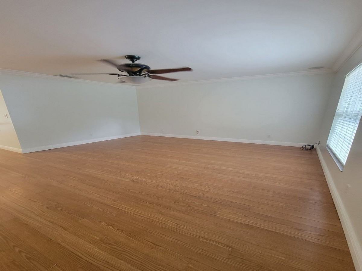 7109 S Shamrock Rd - Photo 3 of 24