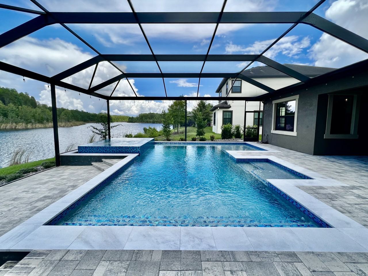 19237 Falcon Crest Blvd - Photo 2 of 50