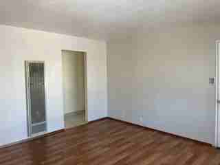 1556 165th Ave - Photo 3 of 7