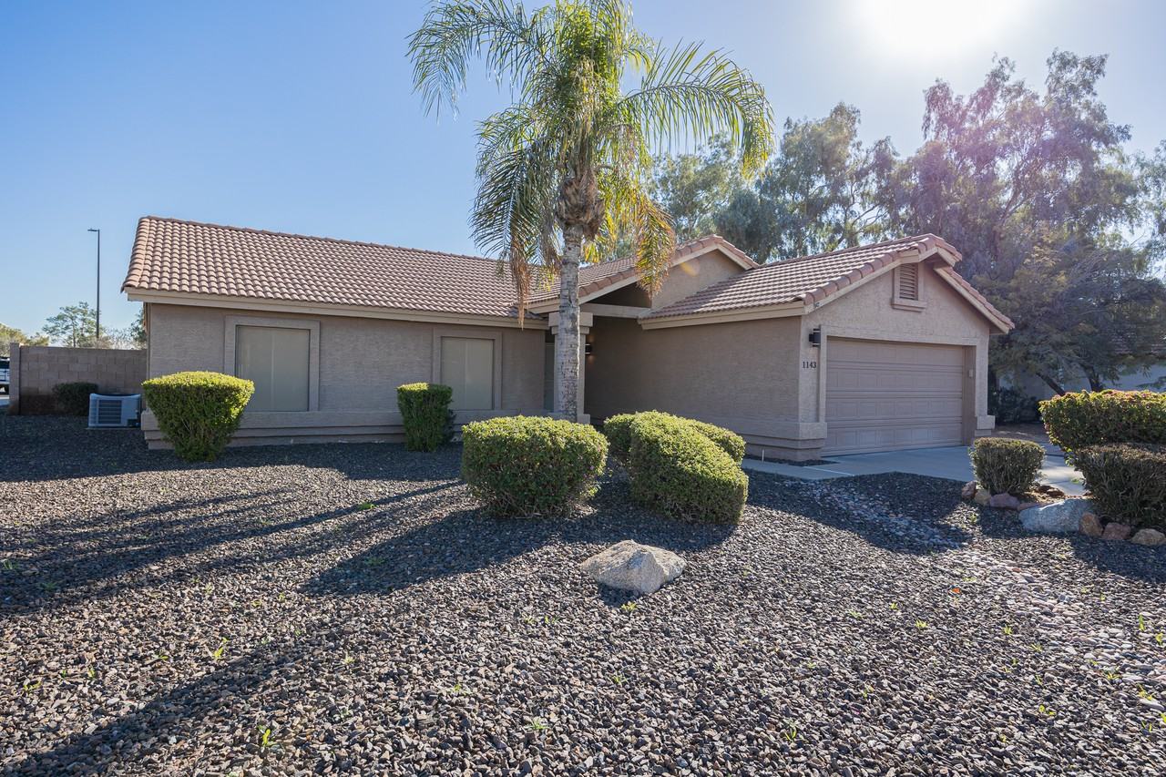 1143 N Sailors Way - Photo 3 of 26