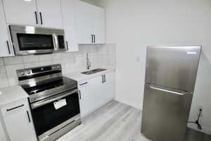 featured image of 1-11616 82 St NW #Bsmt