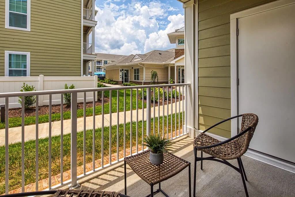 Sapphire at Centerpointe - Photo 7 of 29