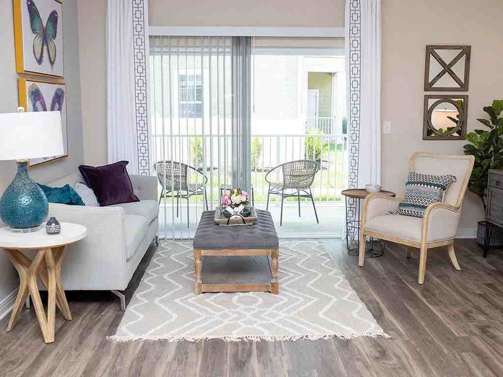 Sapphire at Centerpointe - Photo 4 of 29