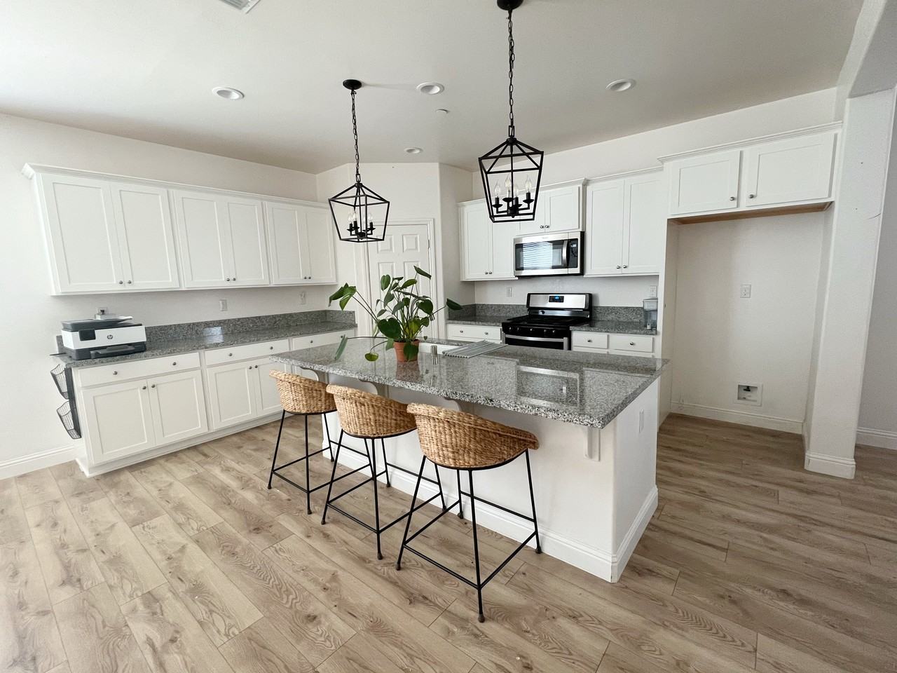 6320 W San Gabriel Ave #NA - Photo 2 of 13