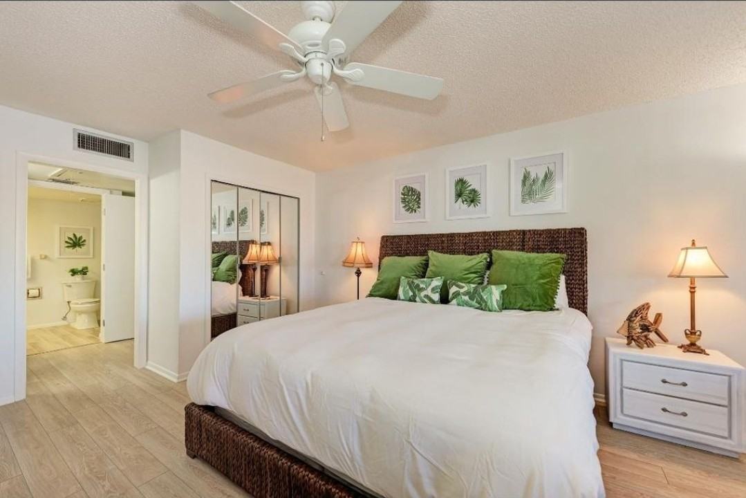 9076 Midnight Pass Rd #10 - Photo 3 of 11