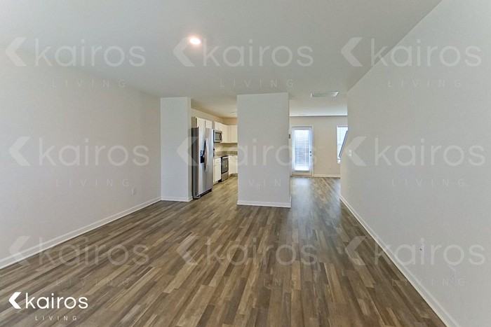 858 Vistamount Path - Photo 2 of 24