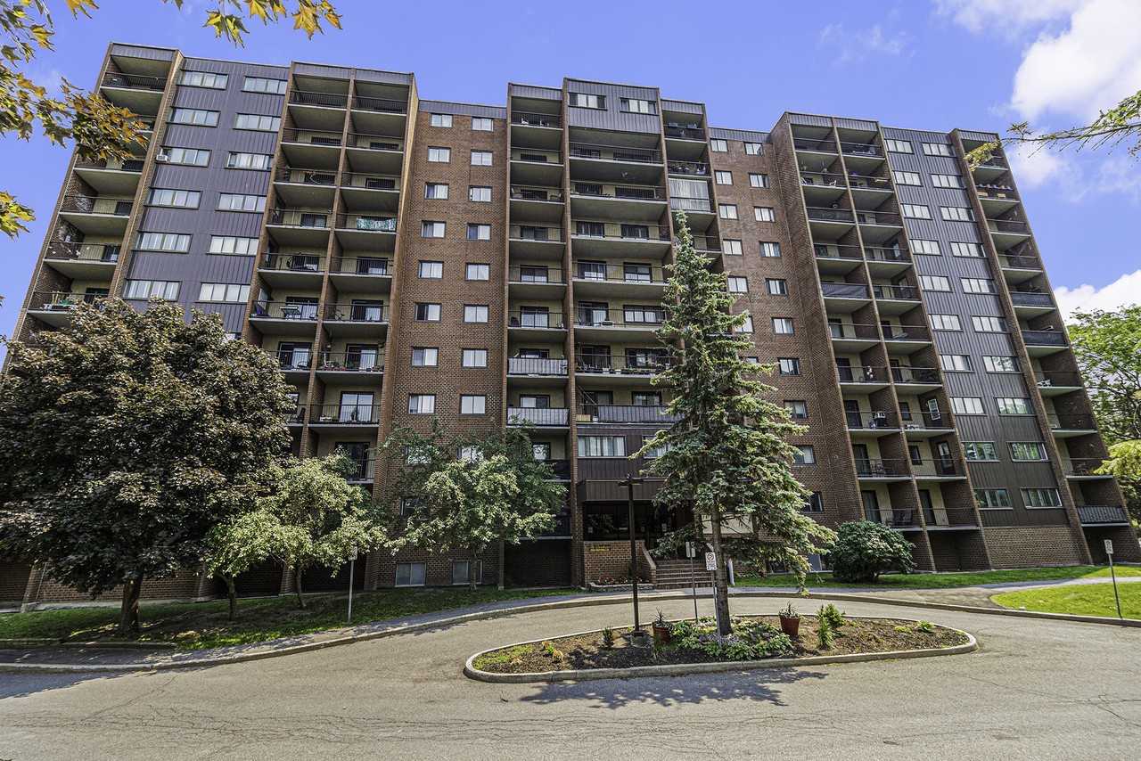 2650 Southvale Crescent 205, Ottawa, ON K1B 4J2 4 Bedroom Condo for