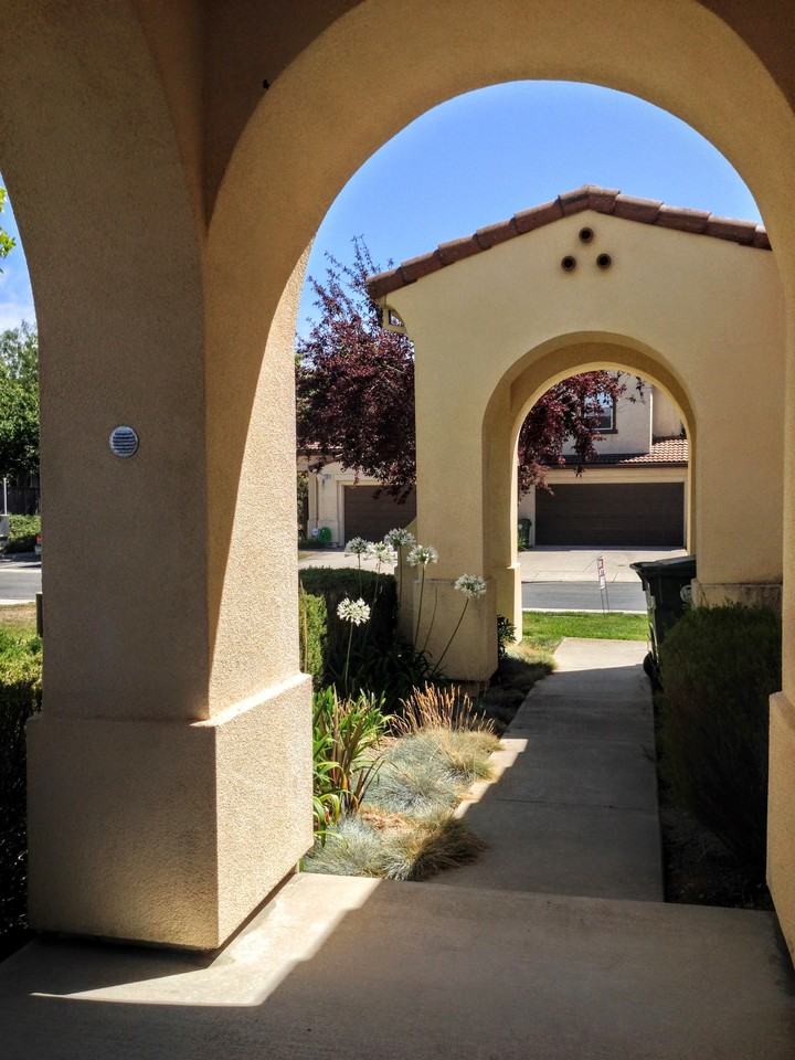 7337 Longmont Loop - Photo 2 of 38