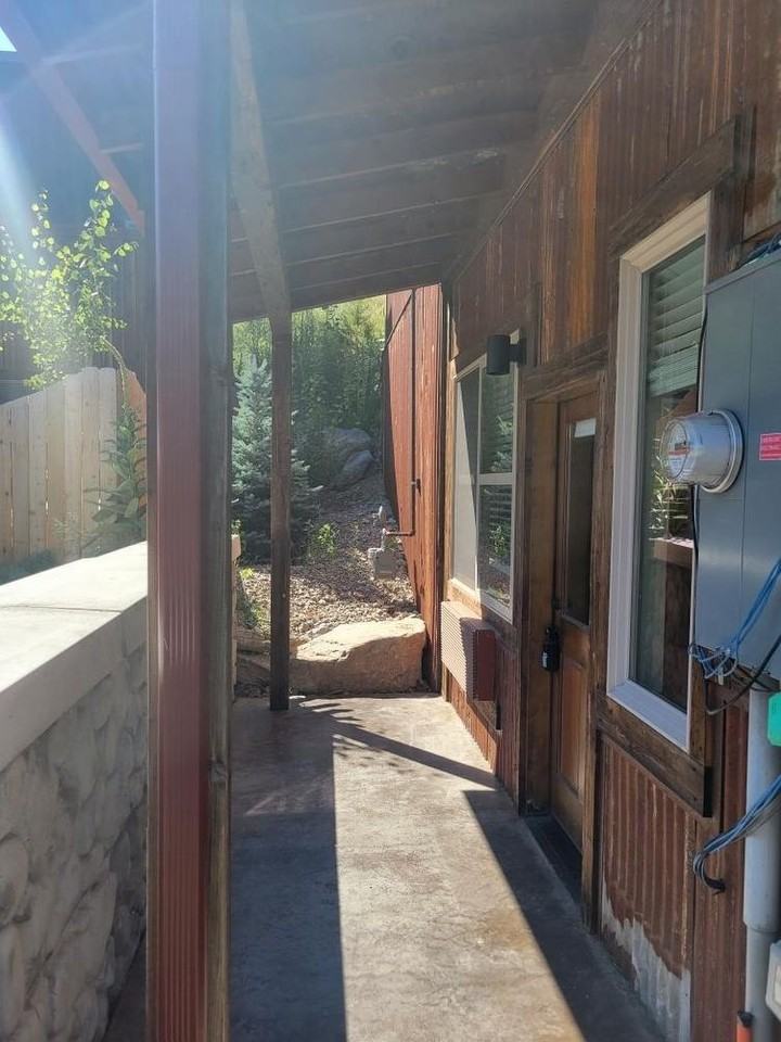 755 Sun Pillar Loop - Photo 3 of 13