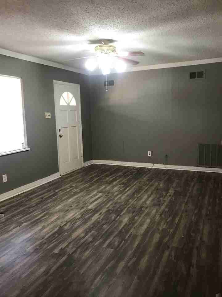 1812 Shannon Rd #NA - Photo 3 of 12