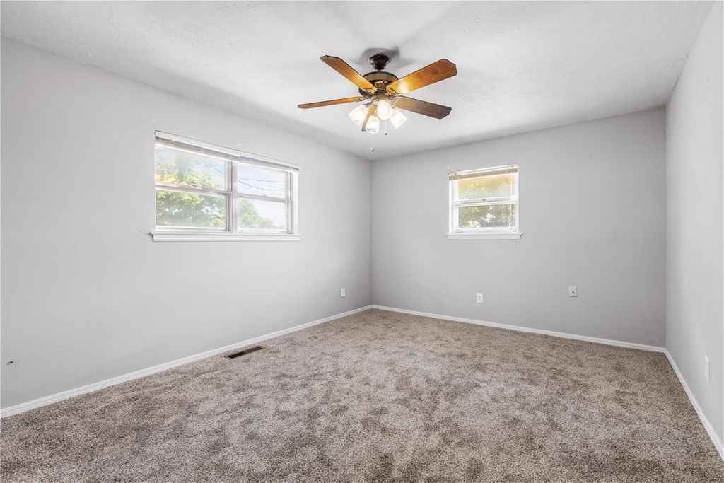 6024 N Harvard Ave #NA - Photo 3 of 9