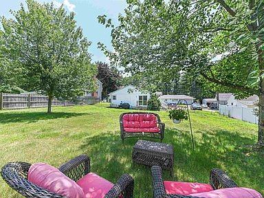 10 Ruth St #NA - Photo 2 of 9