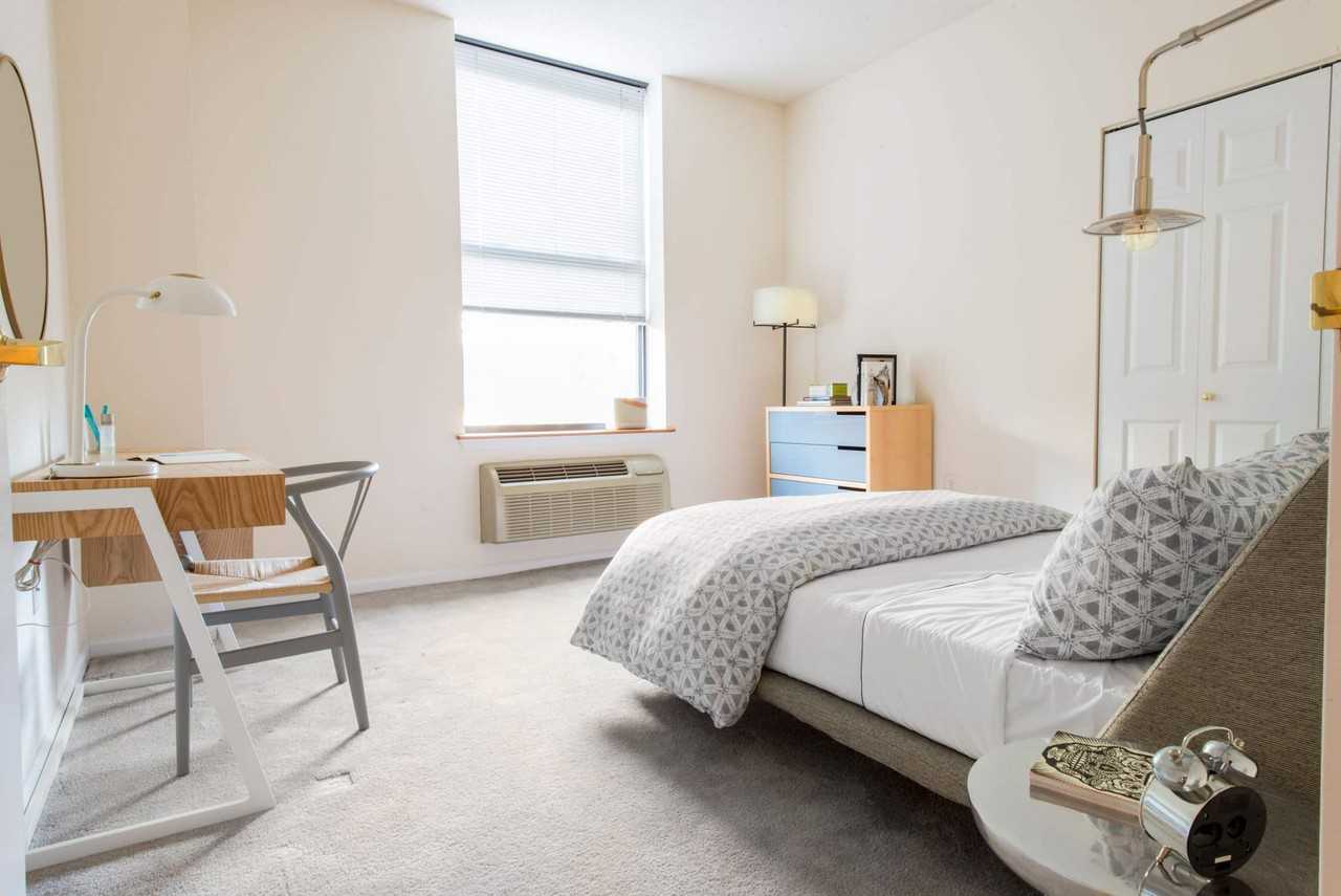 The South Independence - Photo 4 of 22