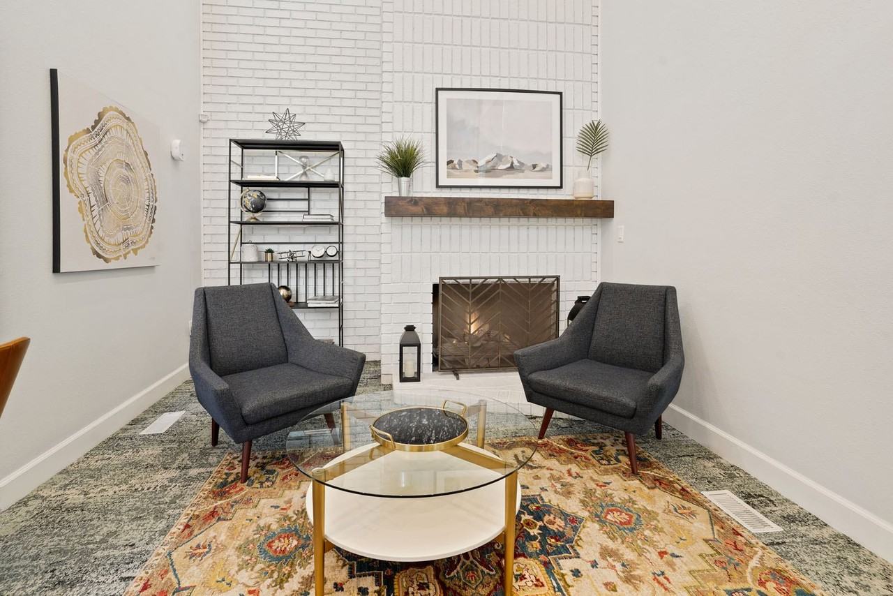 Clover Creek - Photo 7 of 33