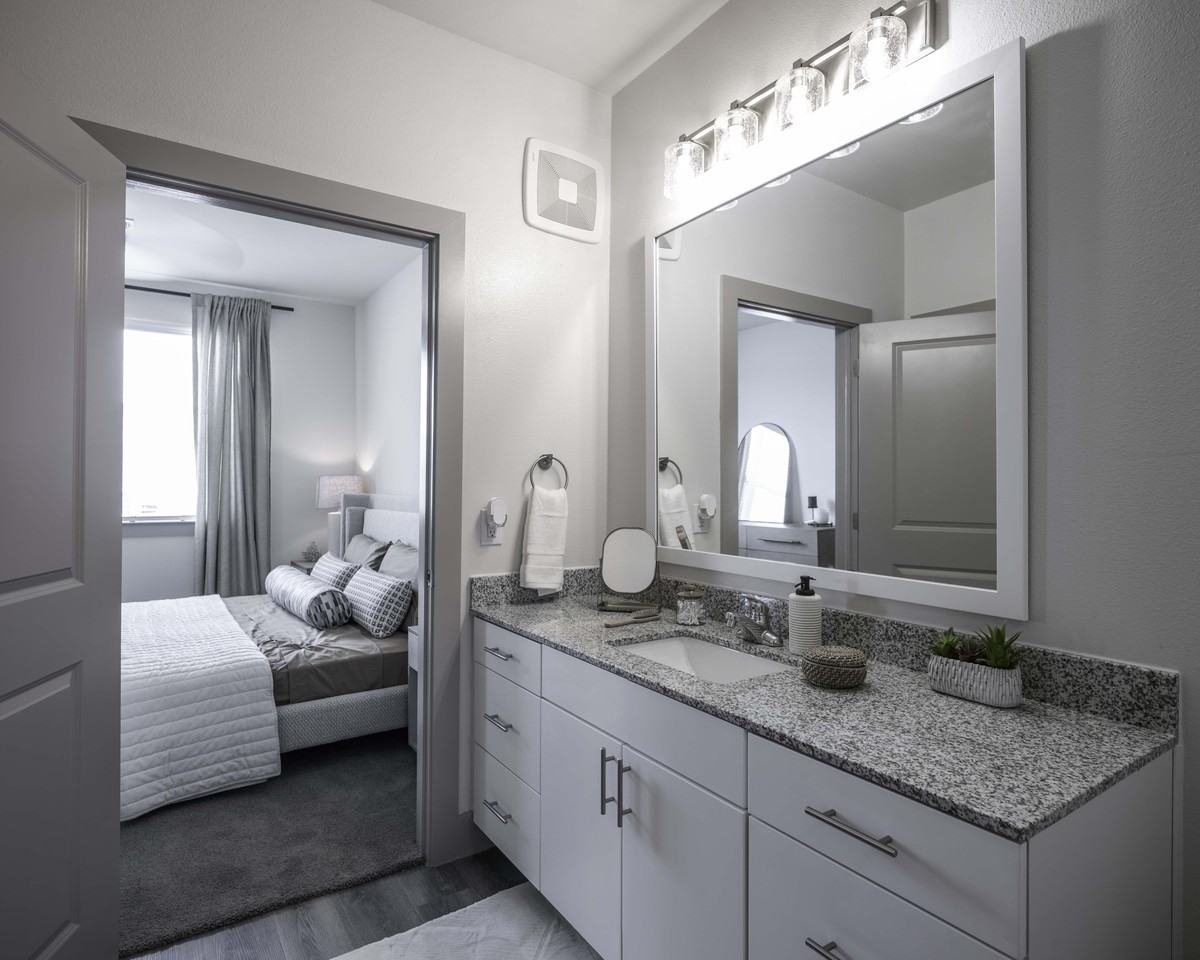 Beckett Cottingham - Photo 6 of 26