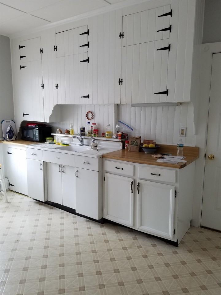 303 303 Stevens AvenueApt. 2 #2 - Photo 3 of 7