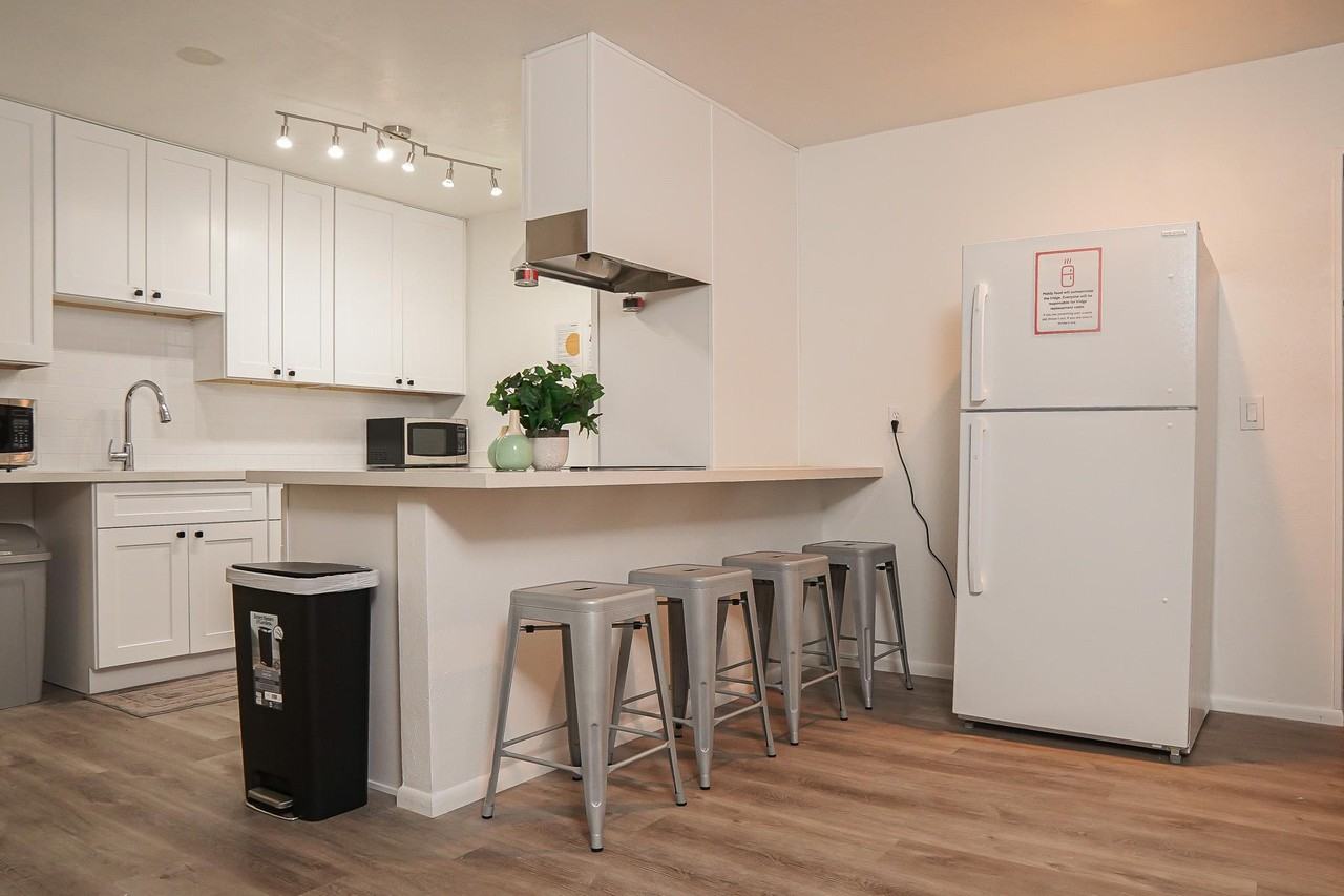 W Larkspur Dr - Photo 6 of 22