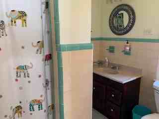 136 Chadwick Dr - Photo 3 of 7