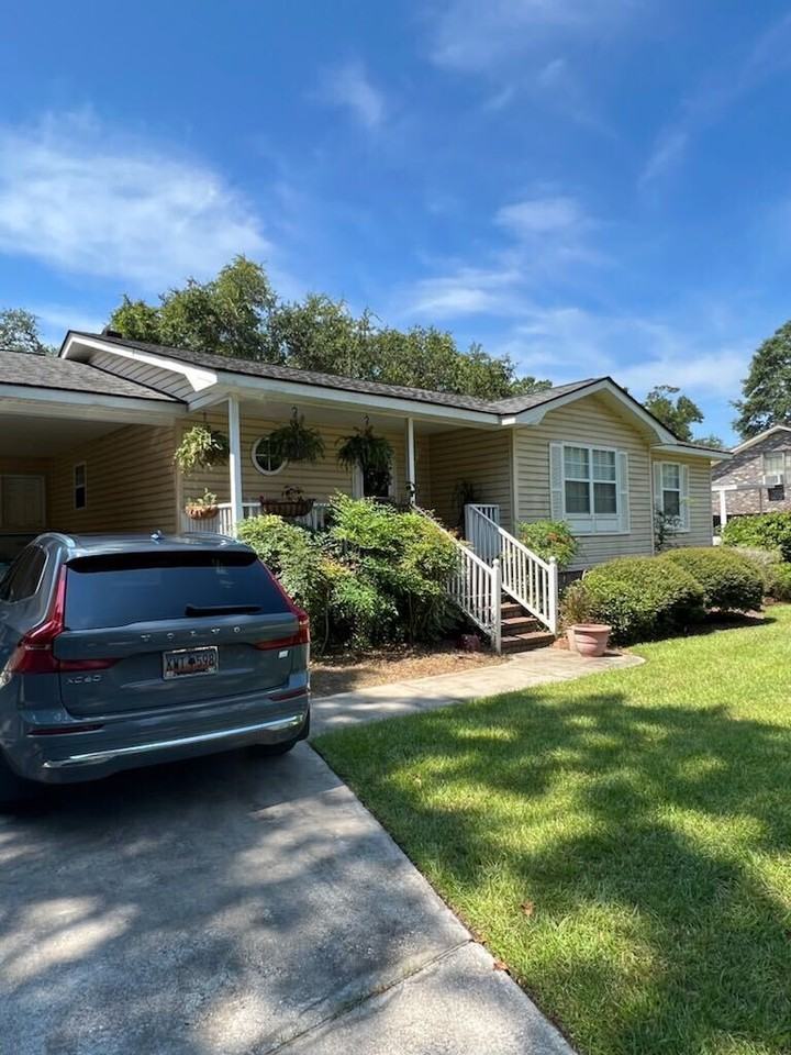 3 Brockman Dr - Photo 2 of 13