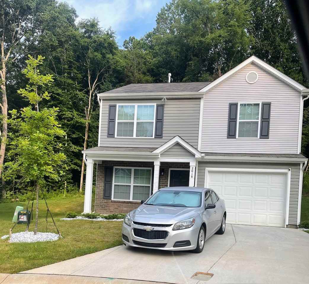 2018 Tarzi Ln, Charlotte, NC 28215 Room for 700/month Zumper