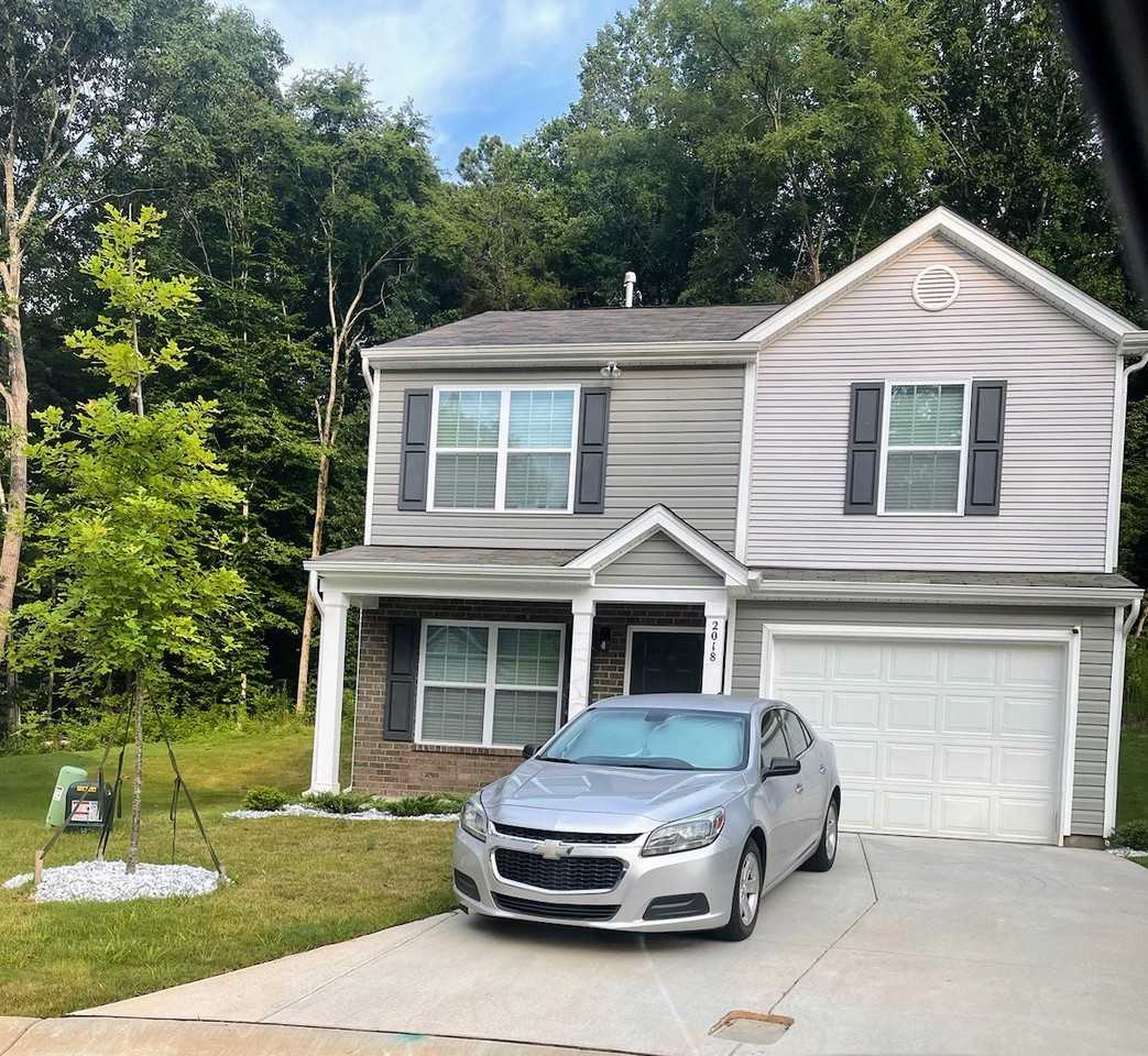 2018 Tarzi Ln, Charlotte, NC 28215 Room for 700/month Zumper