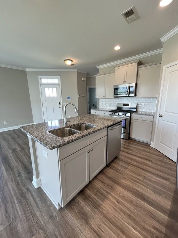 4959 Harris Woods Blvd - Photo 4 of 25