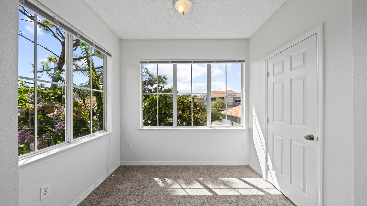 Enclave at Richmond Place - Photo 6 of 18