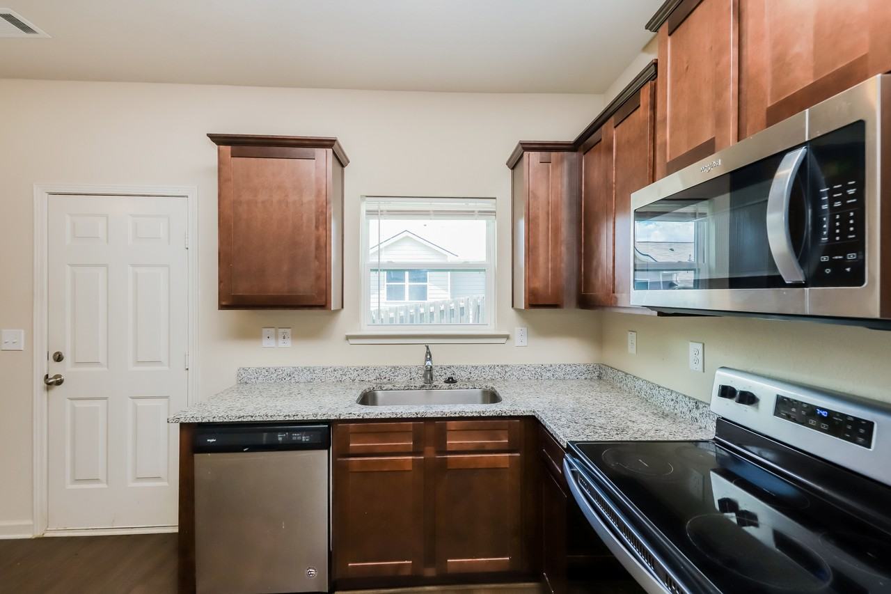 207 Highwood Ln - Photo 7 of 16