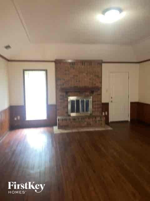 3886 Ross Rd - Photo 2 of 10