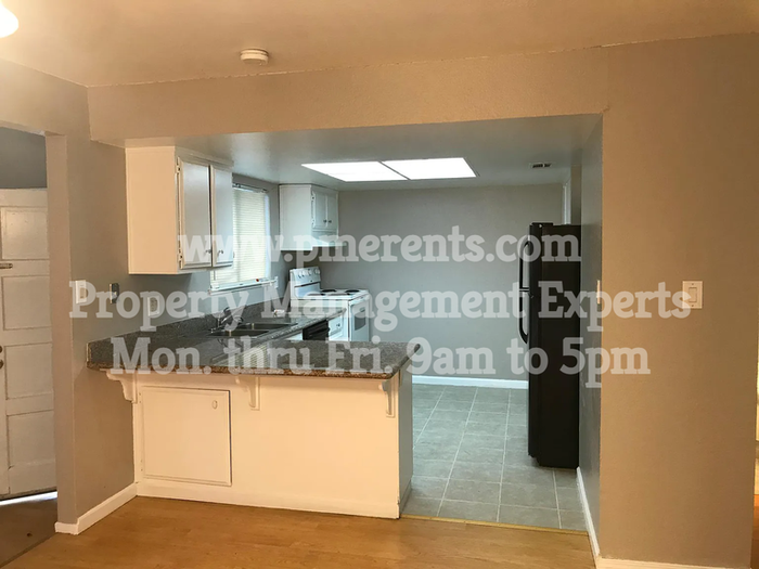 2908 Plymouth Ct - Photo 2 of 11