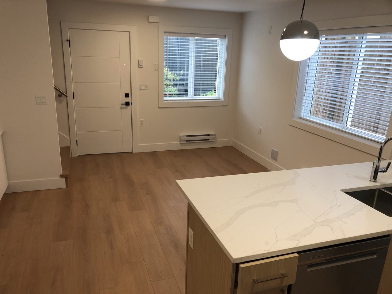 3125 Charles Street - Photo 6 of 12