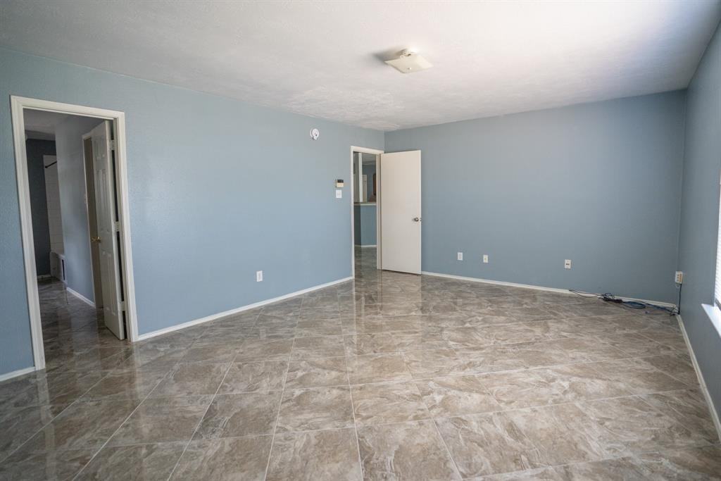 17319 Lobo Trl #17319 - Photo 5 of 14