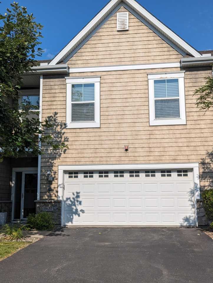 10857 S Shore Dr #1 - Photo 4 of 30