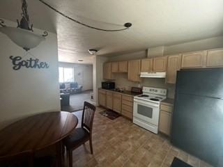 49 W Cedar Dr #1 - Photo 3 of 11