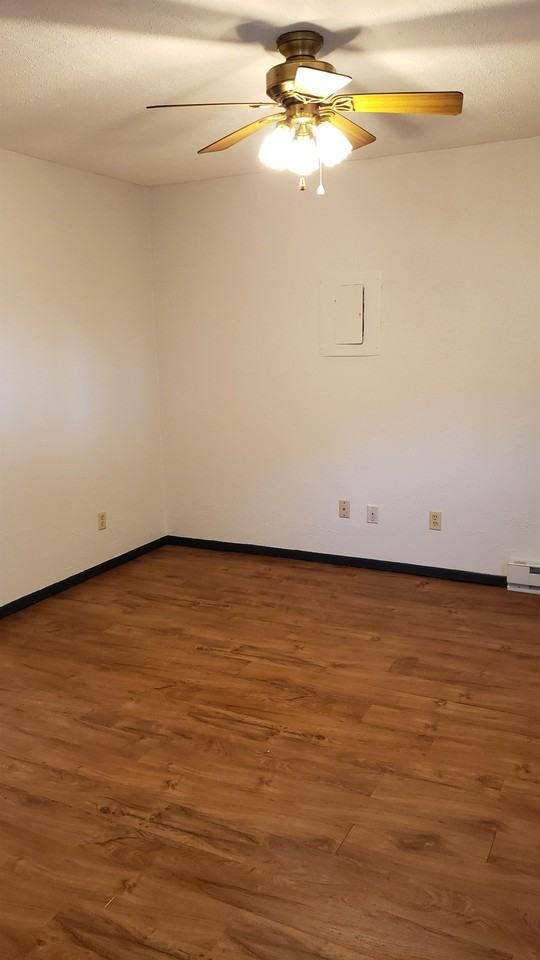 772 N Main St #2 - Photo 5 of 7